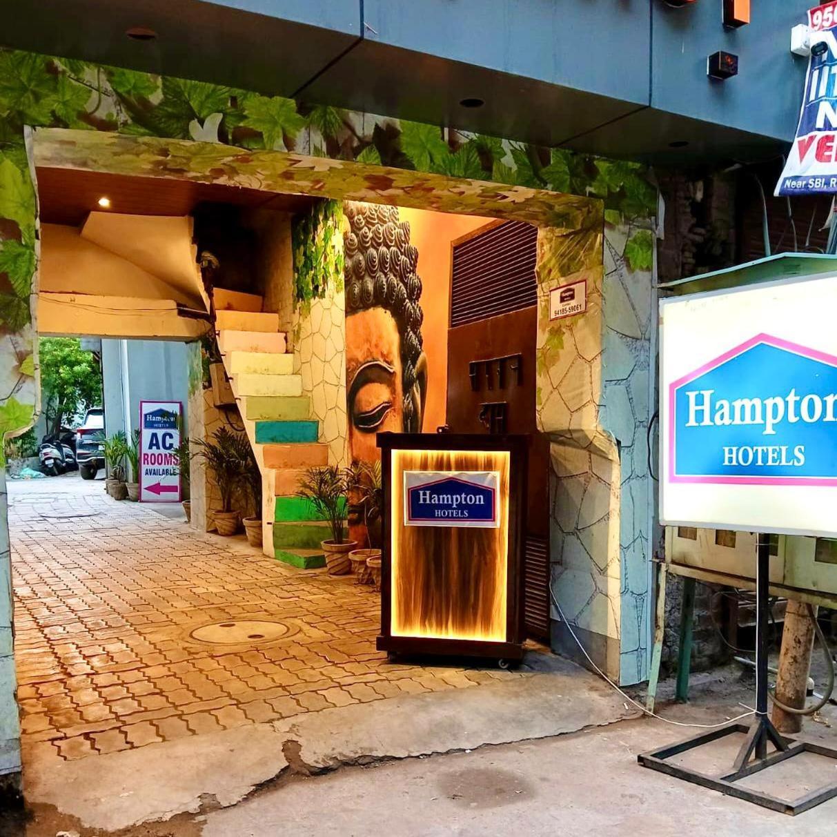 Hampton Hotel - 200 Mt From Golden Temple Amritsar Exteriör bild